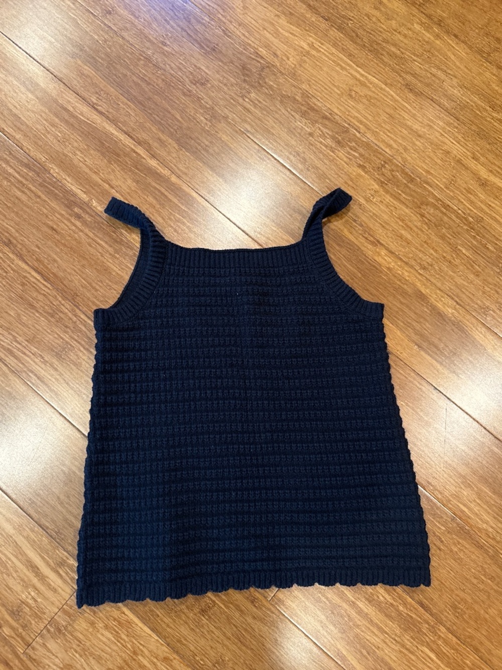 Girls knitted black tank top